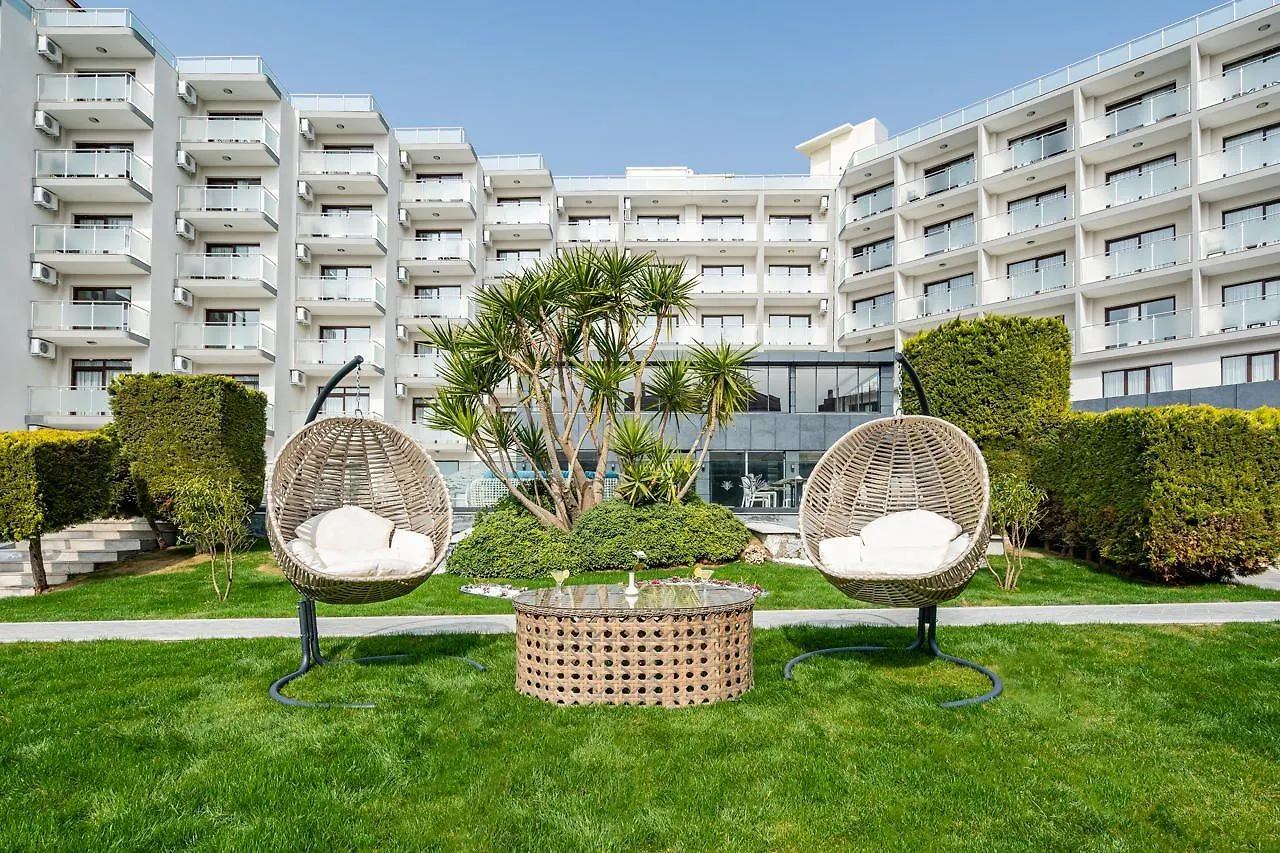 Royal Palace Kusadasi Hotel