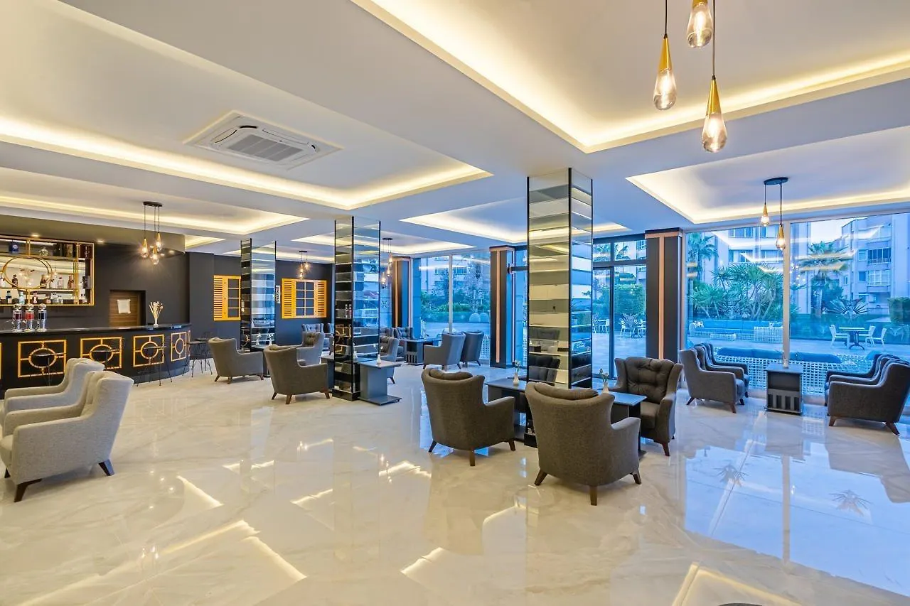Royal Palace Kusadasi Hotel