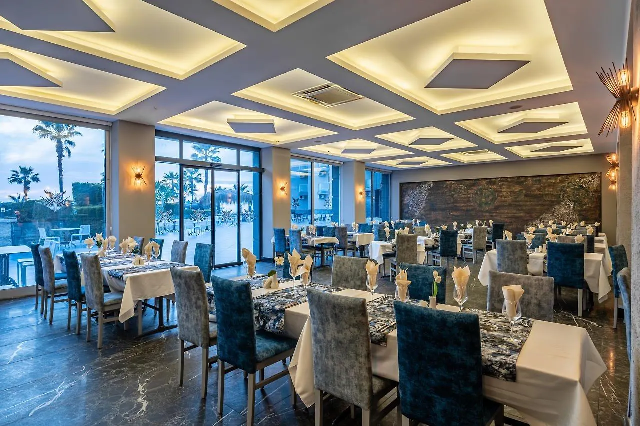 Royal Palace Kusadasi Hotel
