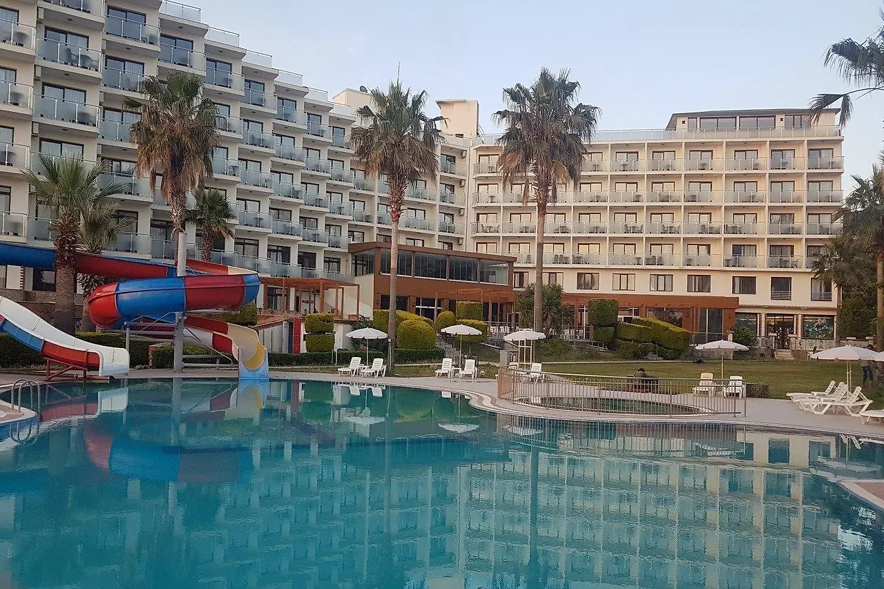 Royal Palace Kusadasi Hotel