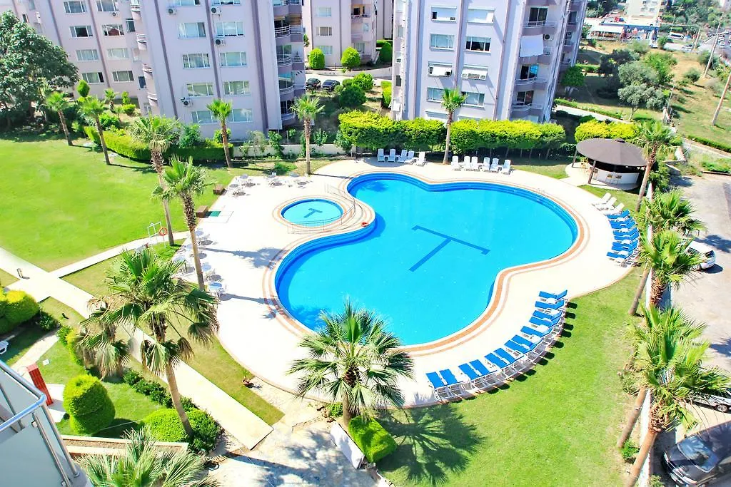 Royal Palace Kusadasi Hotel