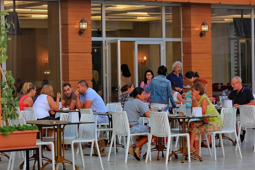 Royal Palace Kusadasi Hotel