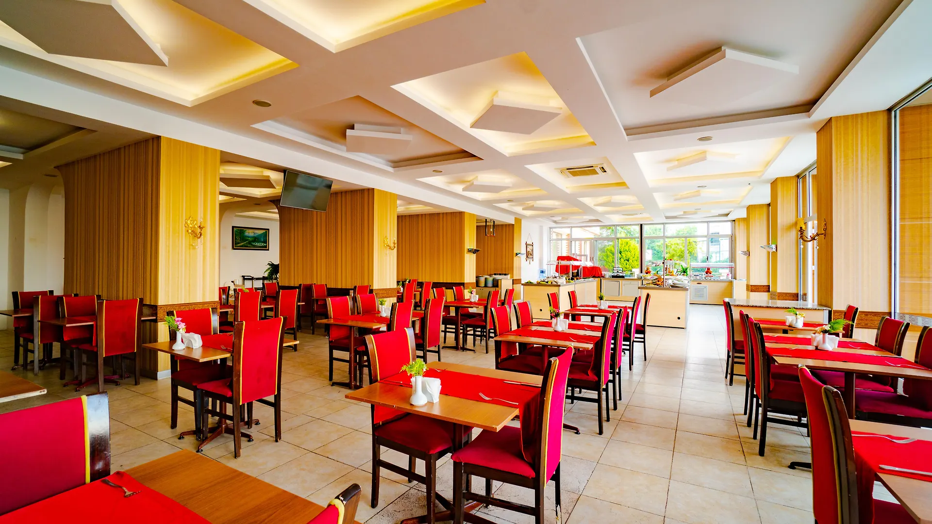 Royal Palace Kusadasi Hotel