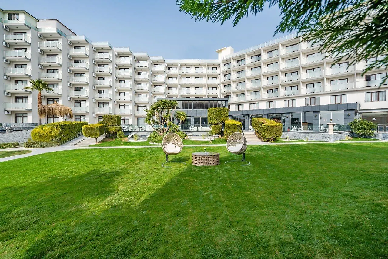 Royal Palace Kusadasi Hotel