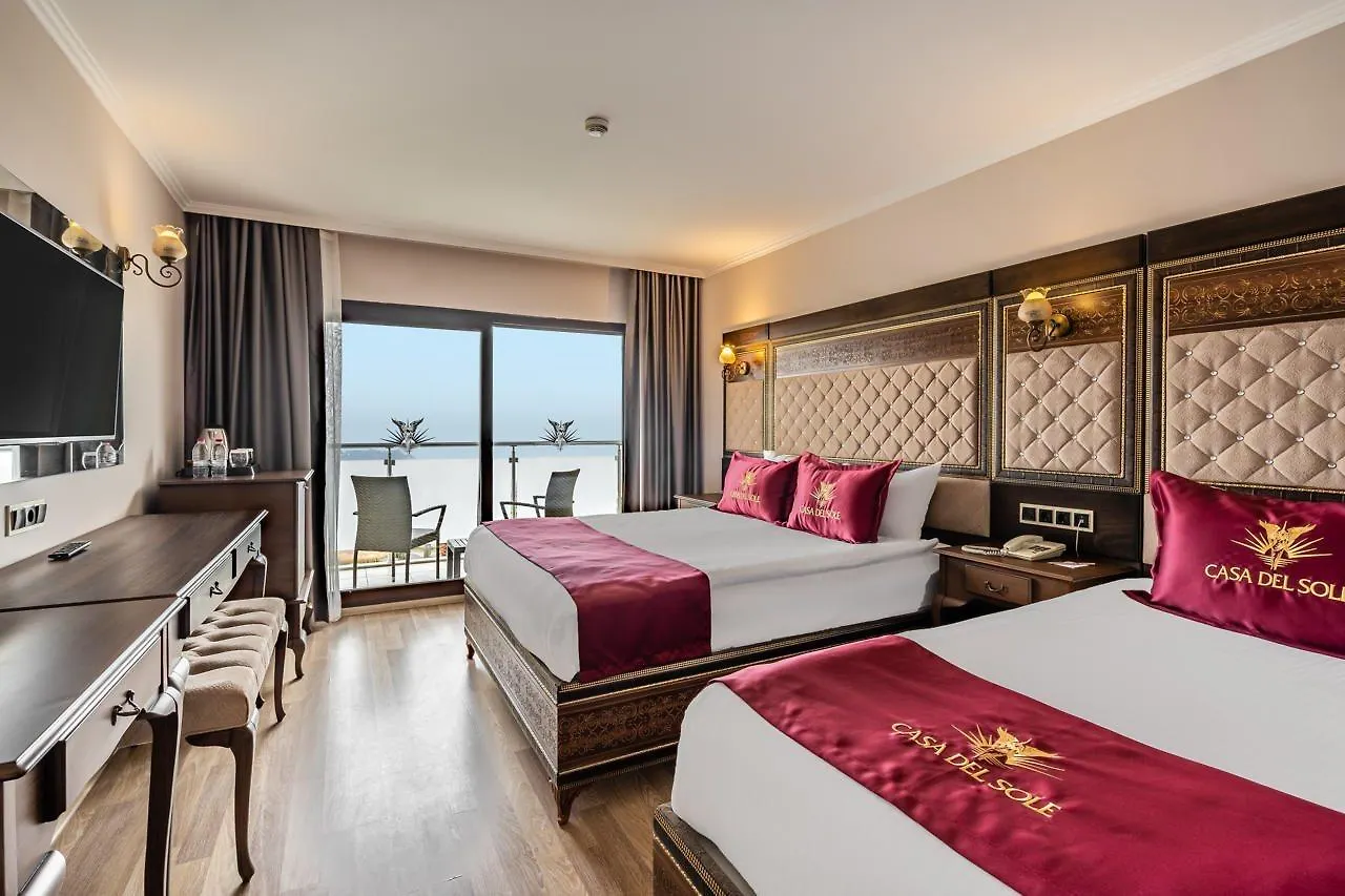 Royal Palace Kusadasi Hotel 4*,  Türkei