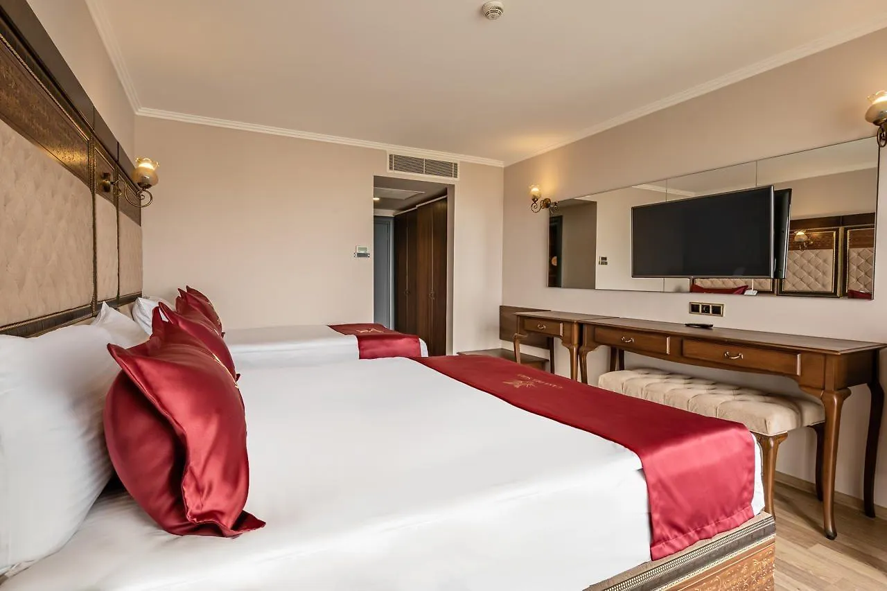 Royal Palace Kusadasi Hotel