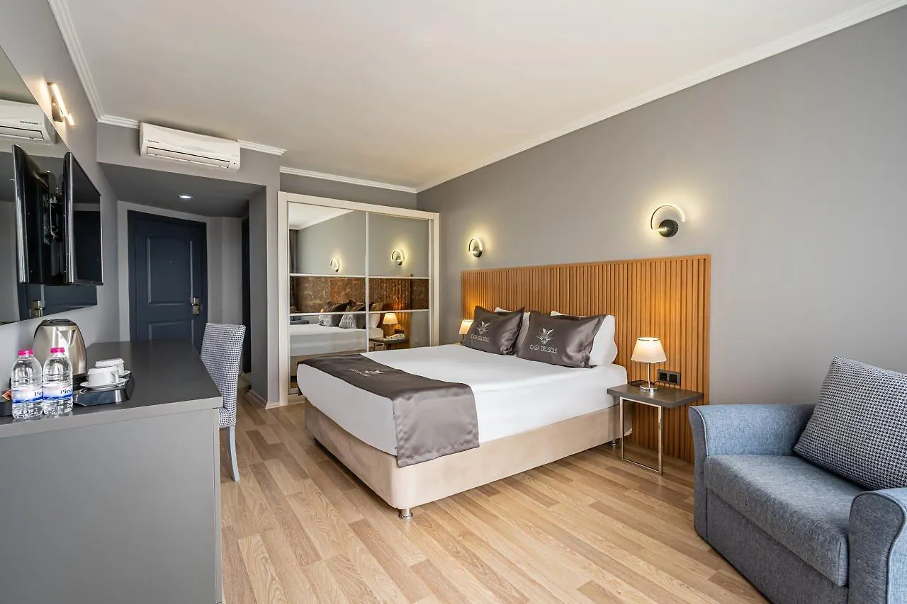 Royal Palace Kusadasi Hotel 4*,